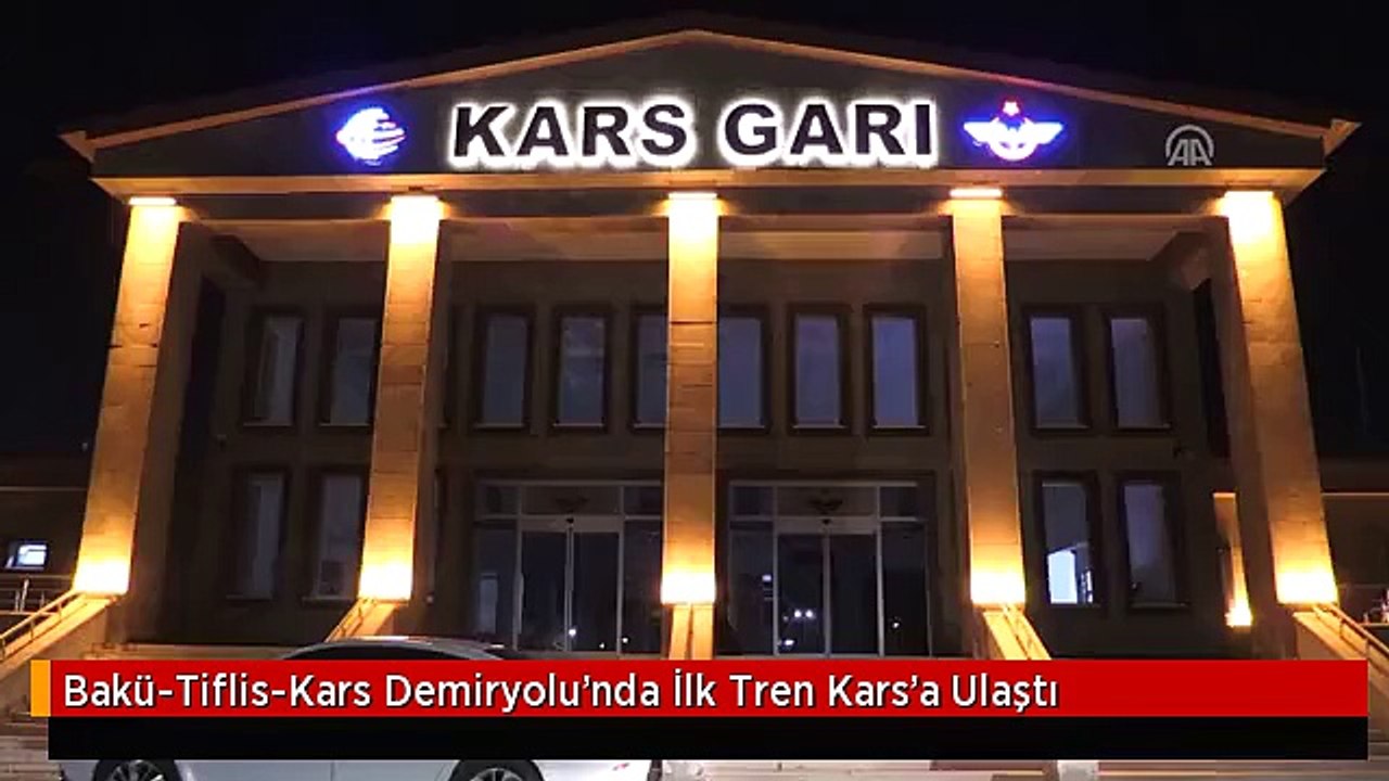 Bakü-Tiflis-Kars Demiryolu'nda İlk Tren Kars'a Ulaştı