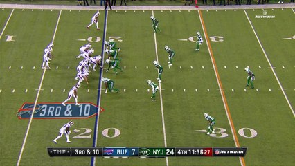 Buffalo Bills quarterback Tyrod Taylor fumbles on the run, New York Jets linebacker Demario Davis picks it up
