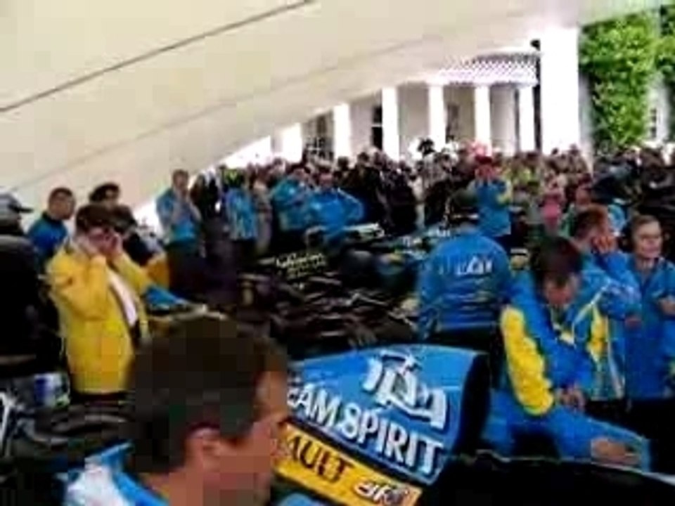 Formula One Engine that Sings