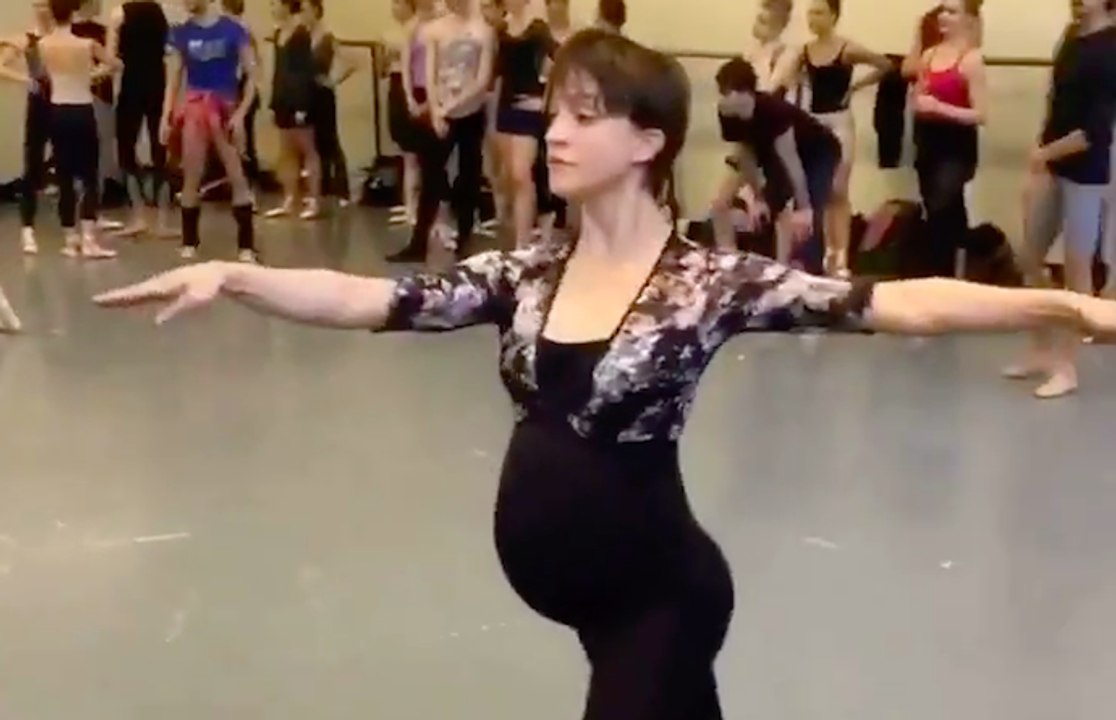 37 weeks pregnant ballerina in ballet class