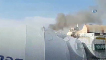 Başakşehir İkitelli'de Bulunan Bir Sanayi Sitesinde Yangın Çıktı