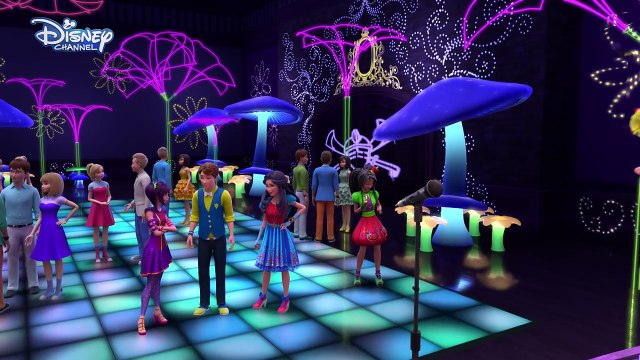 Descendants - Wicked World _ King and Queen _ Official Disney Channel UK-pAXLPZaw2fQ