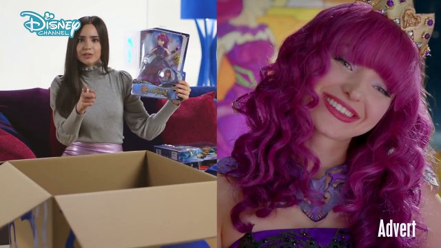 Descendants 2 _ Unboxing with Sofia Carson #AD _ Official Disney Channel UK-BtPfinXIsKU