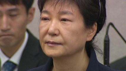 한국당, 박근혜 제명..."나라 위한 결정" / YTN