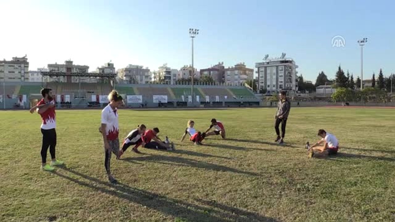 Sırıkla Atlama Milli Takımı'nın Antalya Kampı