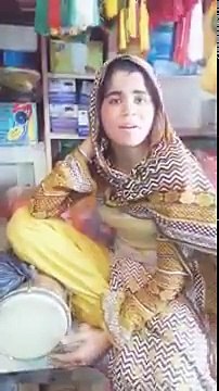 واہ کیا آواز ہے۔ اس بچی نے اپنی سریلی آواز میں ایسا گایا کہ سب سنتے ہی رہ گئے