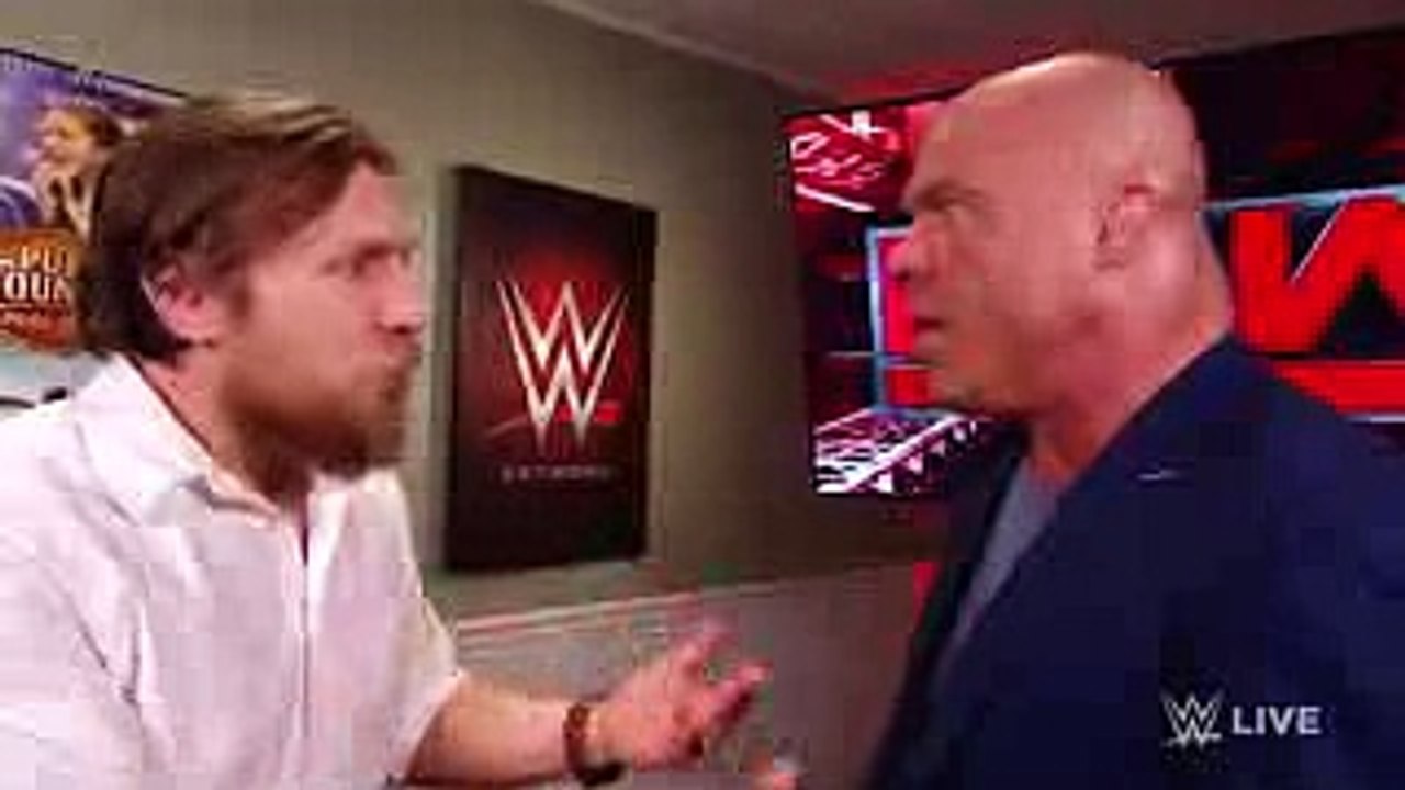 Kane unleashes a surprise attack on Daniel Bryan Raw, Oct. 30, 2017
