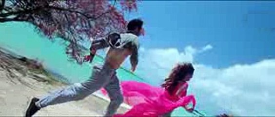 Aksar 2  Hot scenes  Zareen Khan