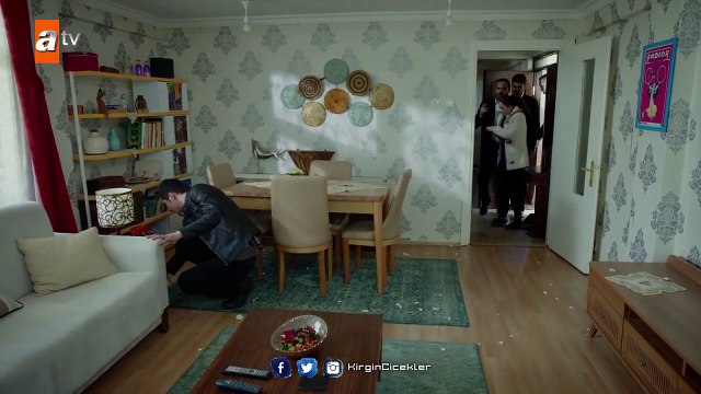 Kırgın Çiçekler 78.Bölüm - Tefeciler Songül’ü rehin alıyor!