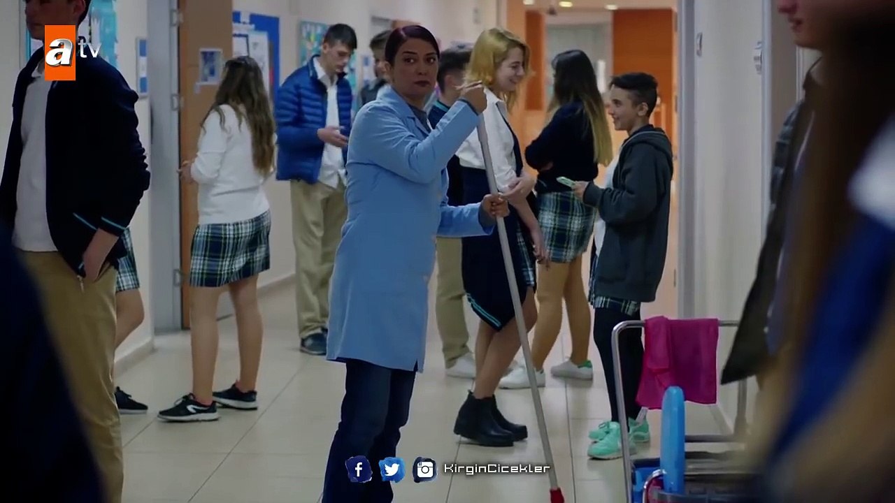 Kırgın Çiçekler 82.Bölüm - Aleyna, Defne’yi eziyor!