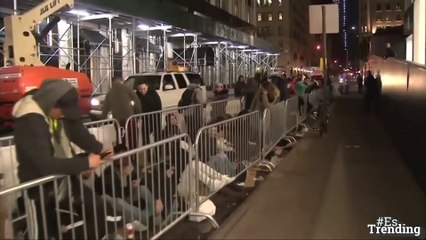 El iPhone X sale a la venta en el mundo y muchos perdieron la cabeza