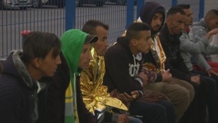 Rescatados once inmigrantes en una patera en aguas alicantinas
