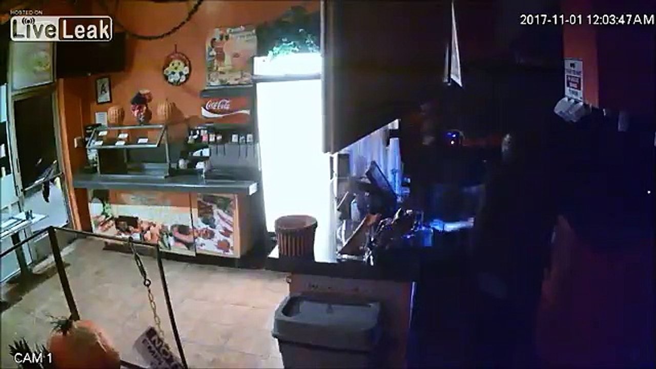 Burglars caught on video in San Pedro