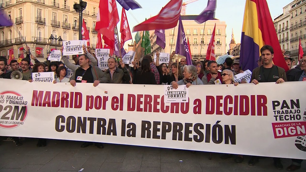 La Audiencia mantiene en prisión a Sànchez y Cuixart