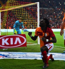 Galatasaraylı Gomis, Gol Krallığında Jahovic'i Yakaladı