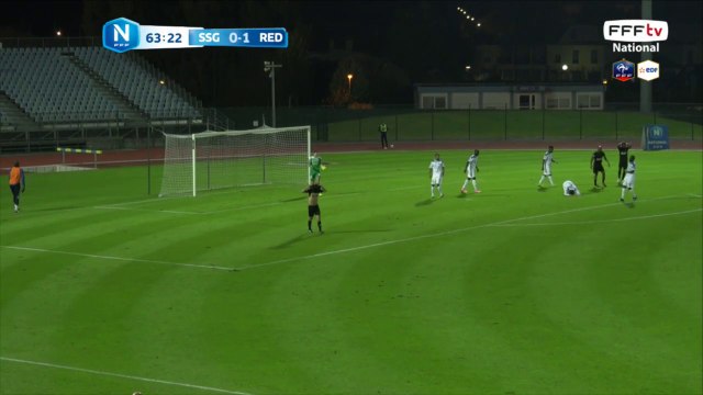 La frappe de Sylvestre frôle le poteau !