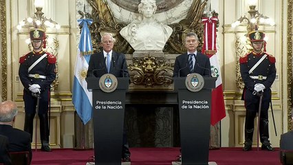 Macri y Kuczynski piden elecciones transparentes en Venezuela