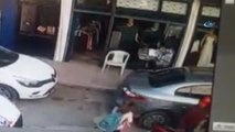 Servisinden İnen Küçük Kız Motosikletin Altında Kalmaktan Son Anda Kurtuldu... O Anlar Kamerada