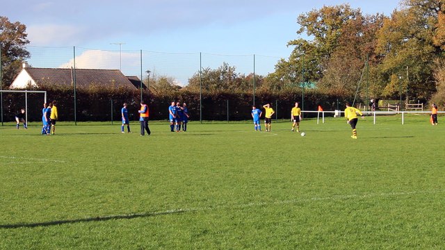 05/11/2017 : Coup Franc de Sainte Gemmes et arrêt de Rico.