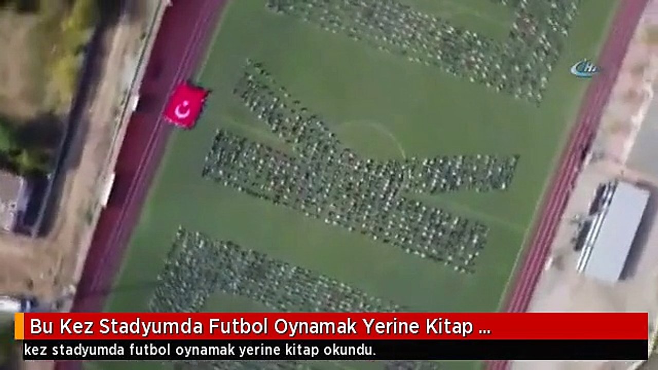 Bu Kez Stadyumda Futbol Oynamak Yerine Kitap Okundu..."Oku" Figürü Havadan Görüntülendi