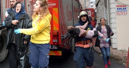 Anne ve Babasını Döven Genç, Evi Ateşe Verdi! Apartman Sakinleri Mahsur Kaldı