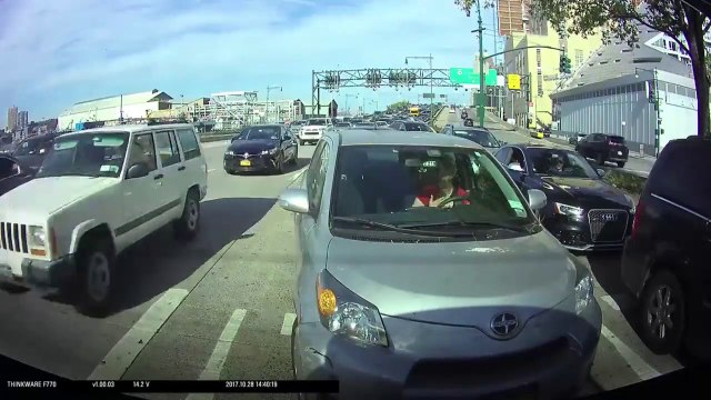 Quand tu tombes sur une chauffarde complètement tarée qui te gueule dessus pour rien