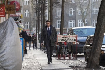 Berlin Station (Season 2) Episode 6: Hoeyre Hook (The Right Hook) (HD)