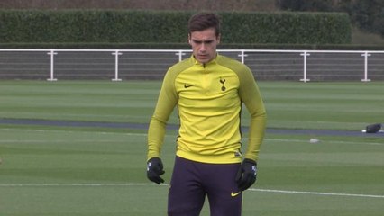 Tải video: Winks must have same attitude as Buffon - Pochettino