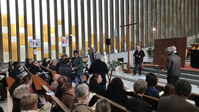 Hommage aux morts de la rue