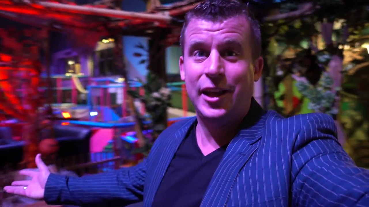 MONKEY TOWN iNDOOR SPEELPARADiJS | WiNACTIE! | ( + avond routine) | Bellinga Family Vlog #803