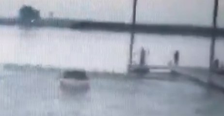 Texas DWI Suspect Drives Into Lake to Avoid Police