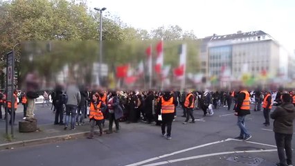 PKK Yandaşları Polisle Çatıştı - Düsseldorf