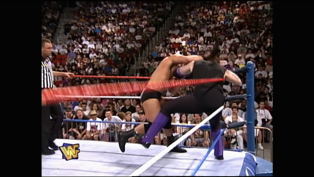 Undertaker w/Paul Bearer vs. Steve Austin (July/29/1996)