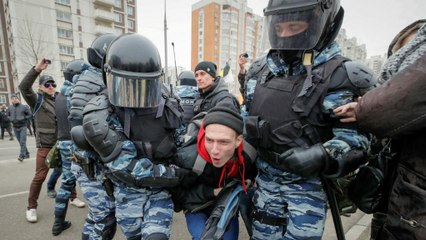 "День народного единства": торжества в Кремле и "Русский марш" в Люблино