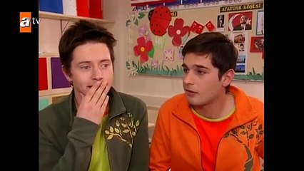 Kıvılcım iyi bir insan olmaya çalışıyor by Scott Haney