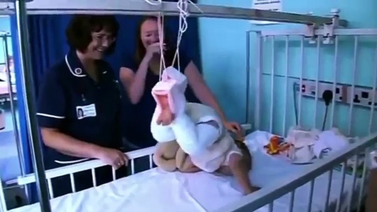 Baby Suffers With Hip Dysplasia | Embarrassing Bodies