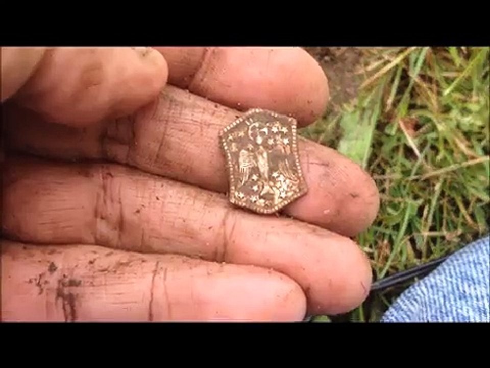 HALLOWEEN Metal Detecting