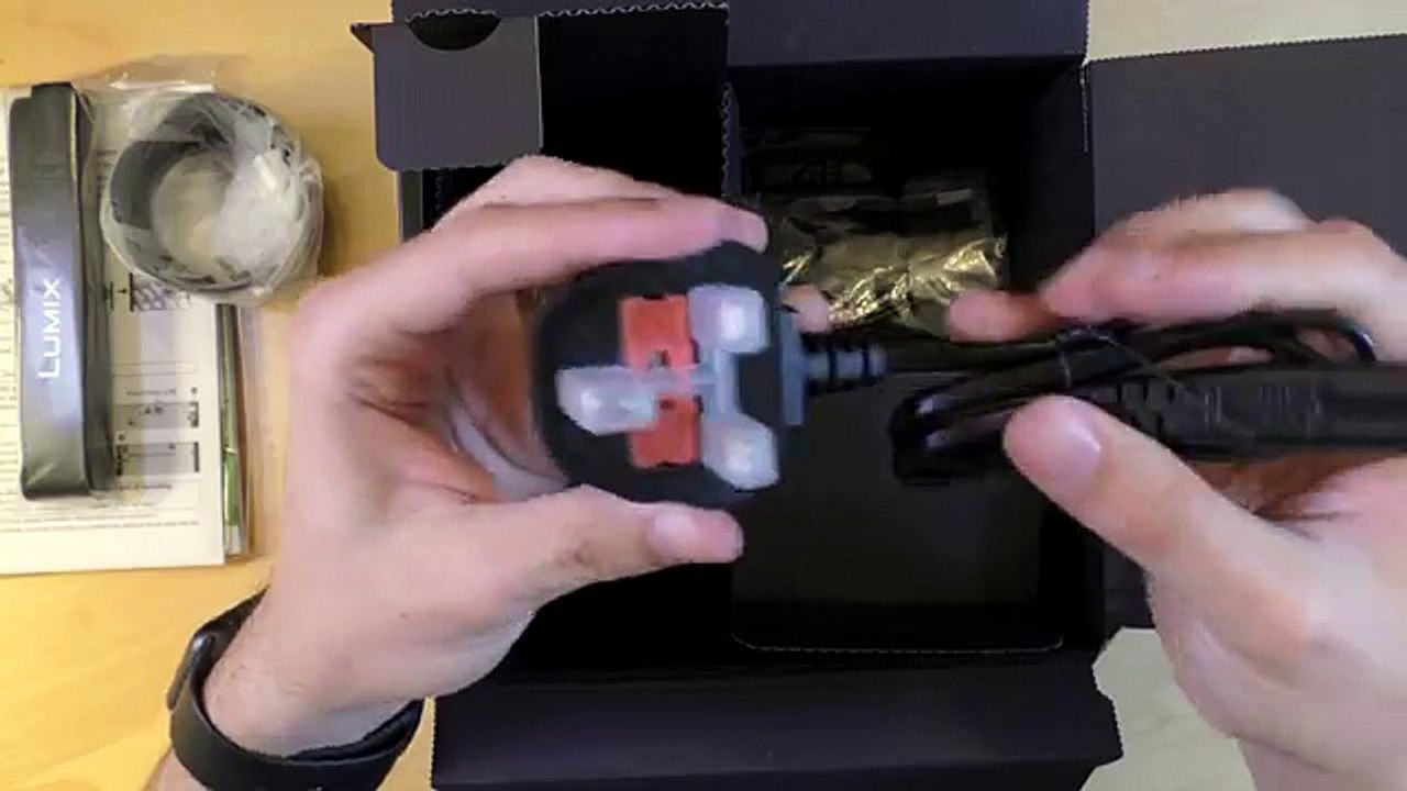 Panasonic LUMIX DMC-GX8 Unboxing & Camera Novice First Look (4K)