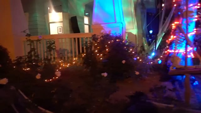 OUR FAMILY HALLOWEEN SPECIAL!!! TRICK OR TREATING AND SCARING KIDS!