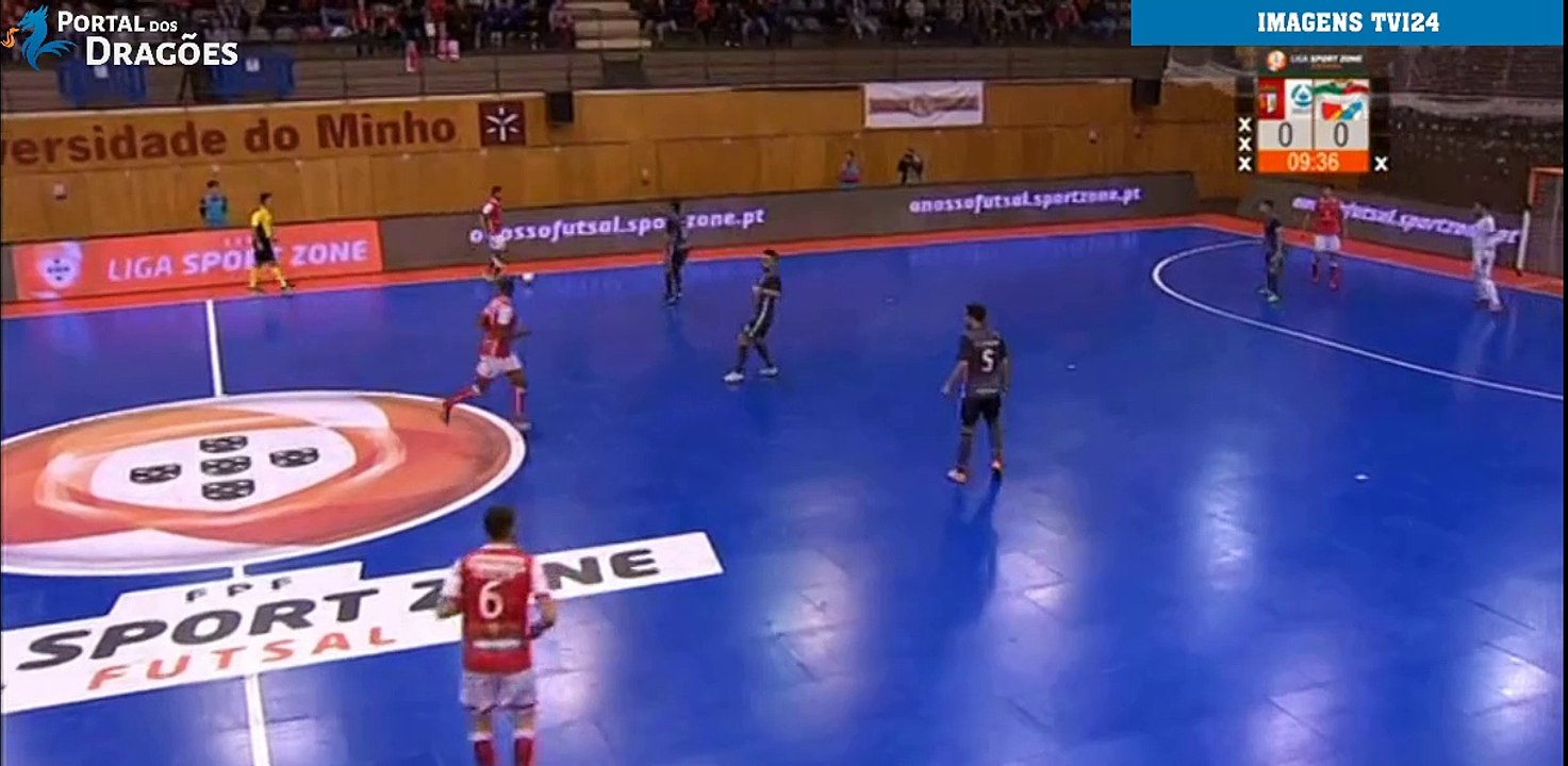 Adeptos do Benfica criam distúrbios e confrontos em jogo de Futsal