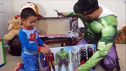 HULK SURPRISES A LUCKY FAN! The incredible hulk visits MIKEYS TOY REVIEW!