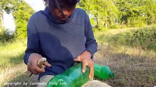 Clever Girl Catch Big Snake Using Plastic Bottle (Part 3)