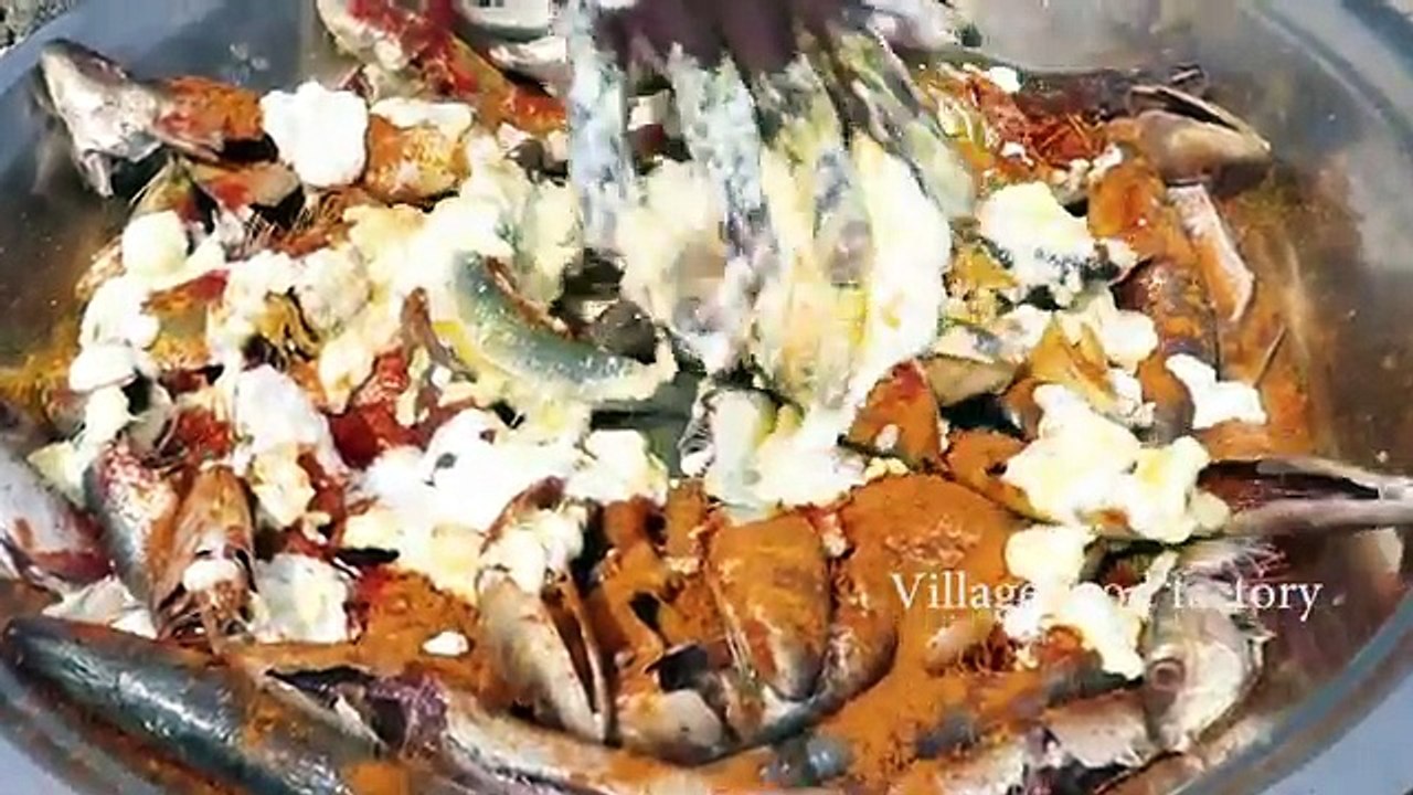 HİNTLİ DAYI GELENEKSEL İSLİ BALIK YAPTI!!