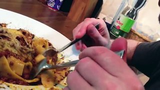 ASMR / Eating Pasta with sausage ragou alla bolognese Rosa