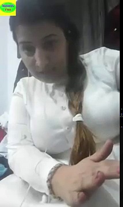 Sitara Baig Sadi Kurri mujra dancer talking to...