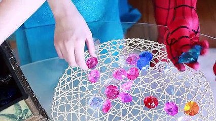 Spiderman Loses his COSTUME! PRANK w/ Joker Pink Spidergirl frozen Elsa, Hulk Maleficent Funny