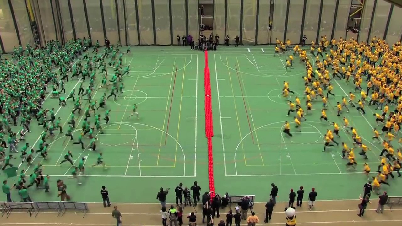 Partie de balle aux prisonniers à 1200 joueurs aux Etats-Unis !! Record du monde !