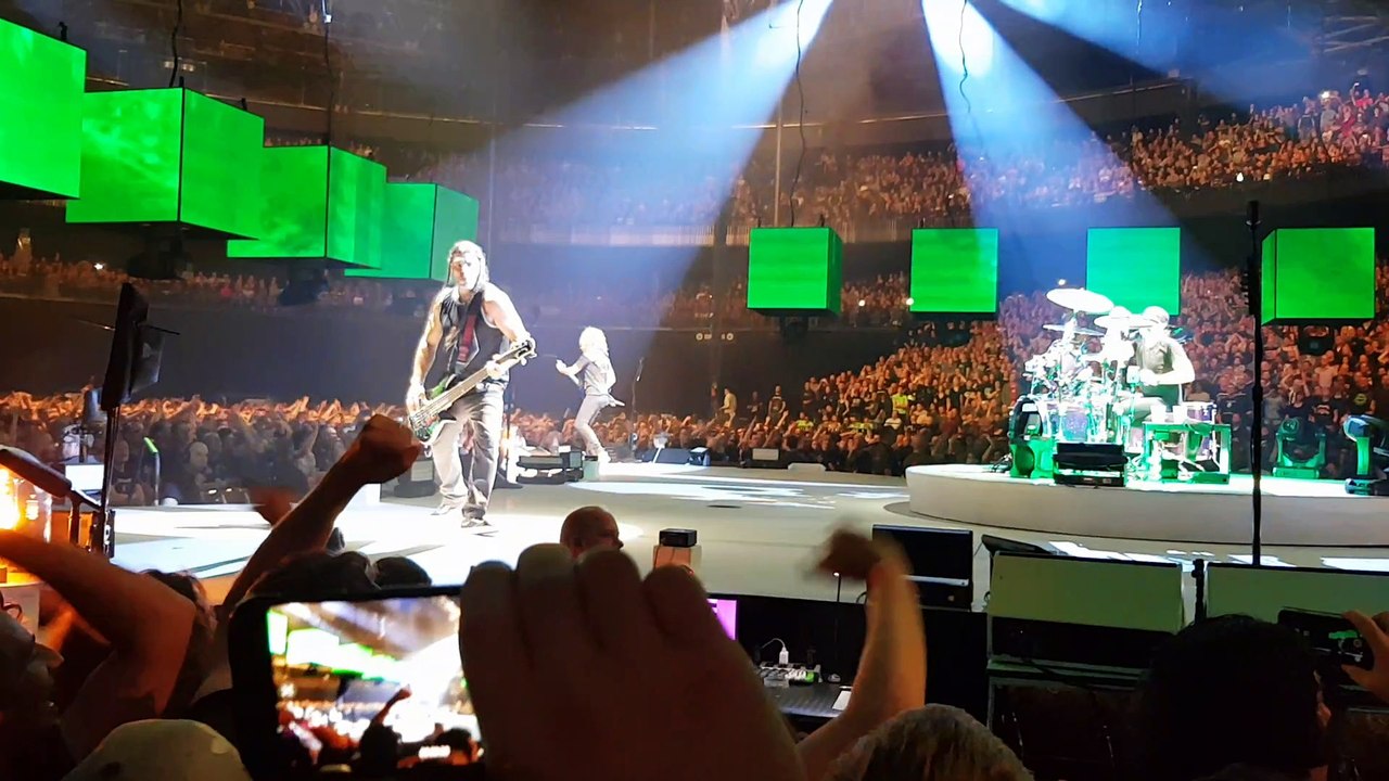 Metallica 3-11-2017 Anvers -Sad but true-
