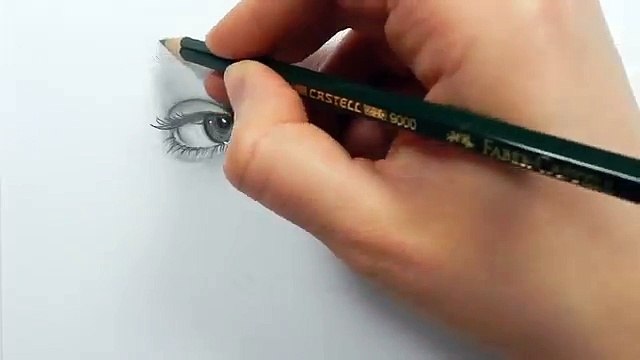 Drawing, shading and blending a minimalistic face with graphite pencils