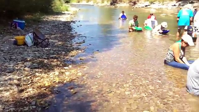 COMMENT chercher TROUVER de lOR en FRANCE en rivière avec mes ABONNÉS orpaillage detection metaux